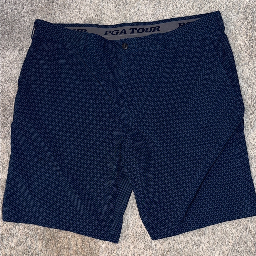 PGA TOUR Navy Micro golf club print, golf, performance, athletic, size 40 EUC